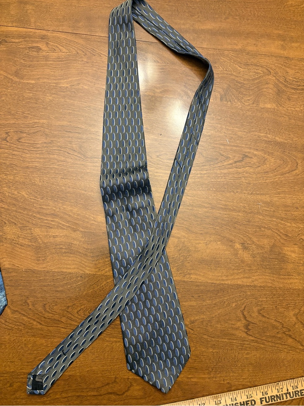 Kenneth Cole Dark Blue Tie with Light Blue Oval Pattern